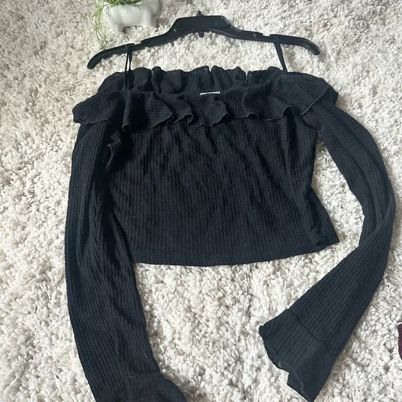 Emory Park knitted collar bone vintage frilly long bell sleeve crop bell… - Picture 5 of 5